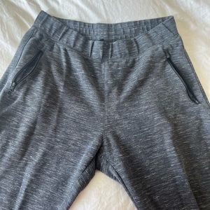 Uniqlo Men’s Heathered Gray Sweatpants Size L